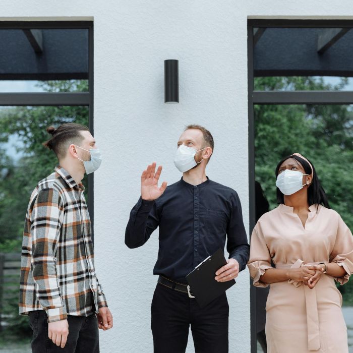 Combien facturent les gestionnaires immobiliers : maximisez vos rendements nets dès le premier mois