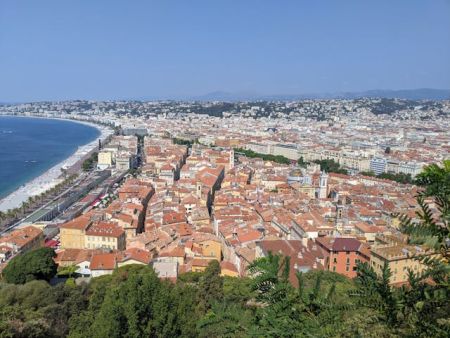 Raisons-saisonnalite-marche-locatif-change-tout-Nice